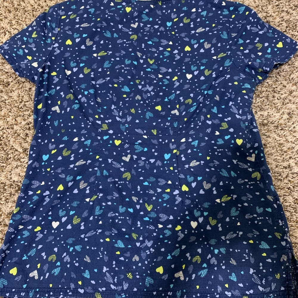 SOLD💙Heartsoul Scrub Top - Picture 6 of 6